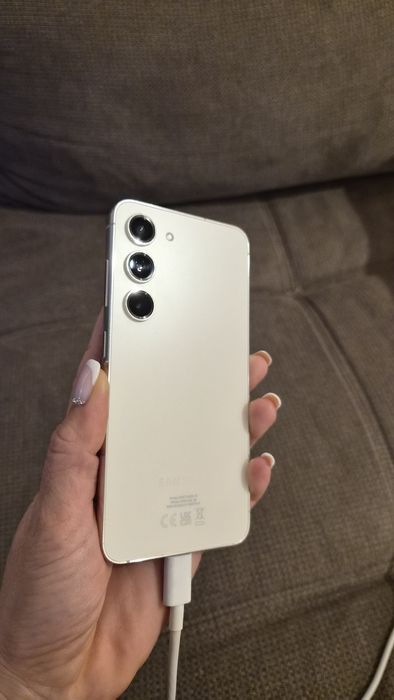 Самсунг S23 / Samsung S23