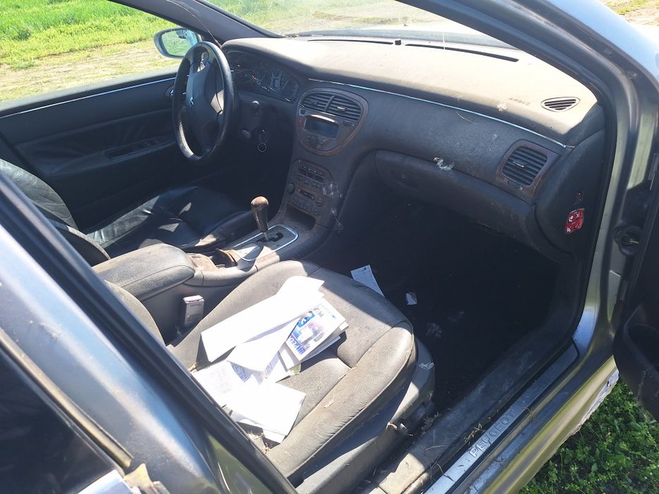 Dezmembrez peugeot 607