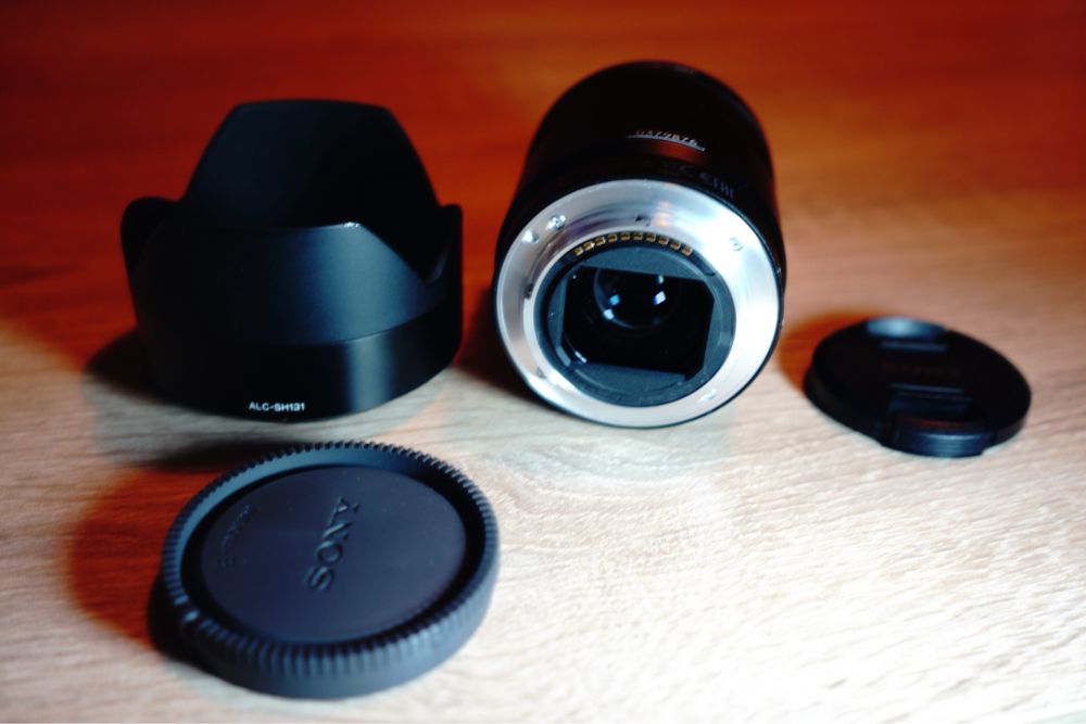 Обектив Sony FE 55 f 1,8  Sonnar T*ZA