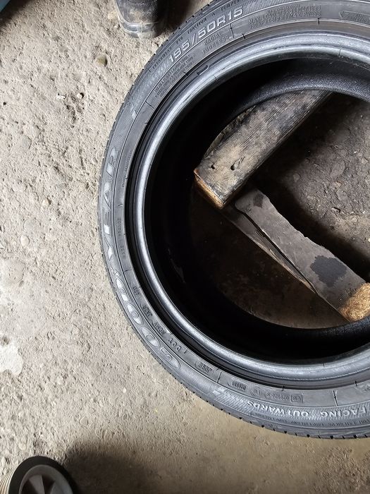 2 anvelope vara 195 50 15 Goodyear