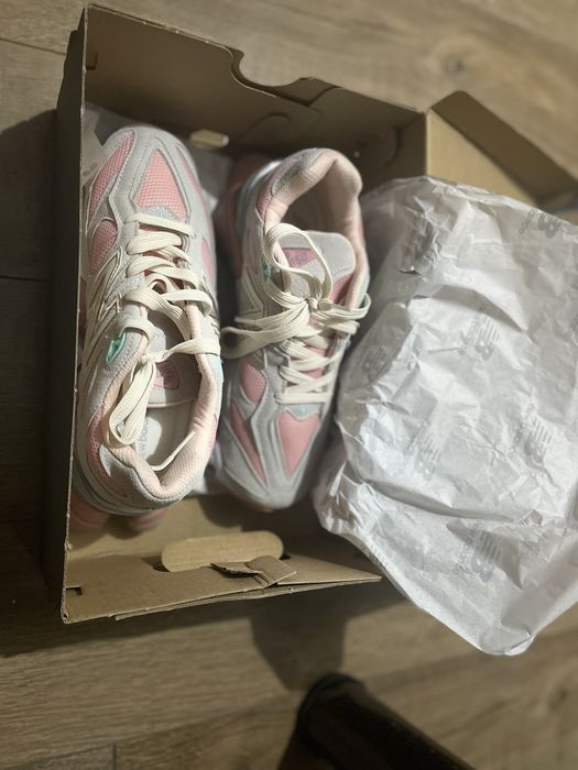 New balance 9060