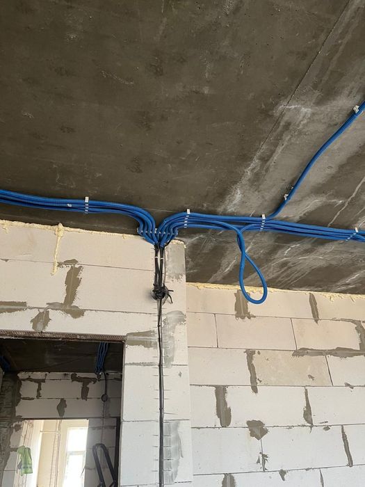 Частный электрик 24/7 замена проводки установка люстры и розетки