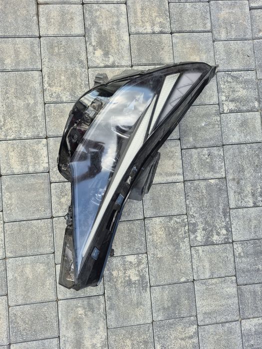 Far Hyundai Elantra Dreapta Led