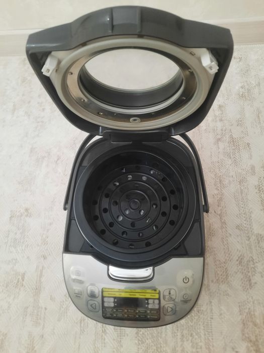 Мультиварка продается