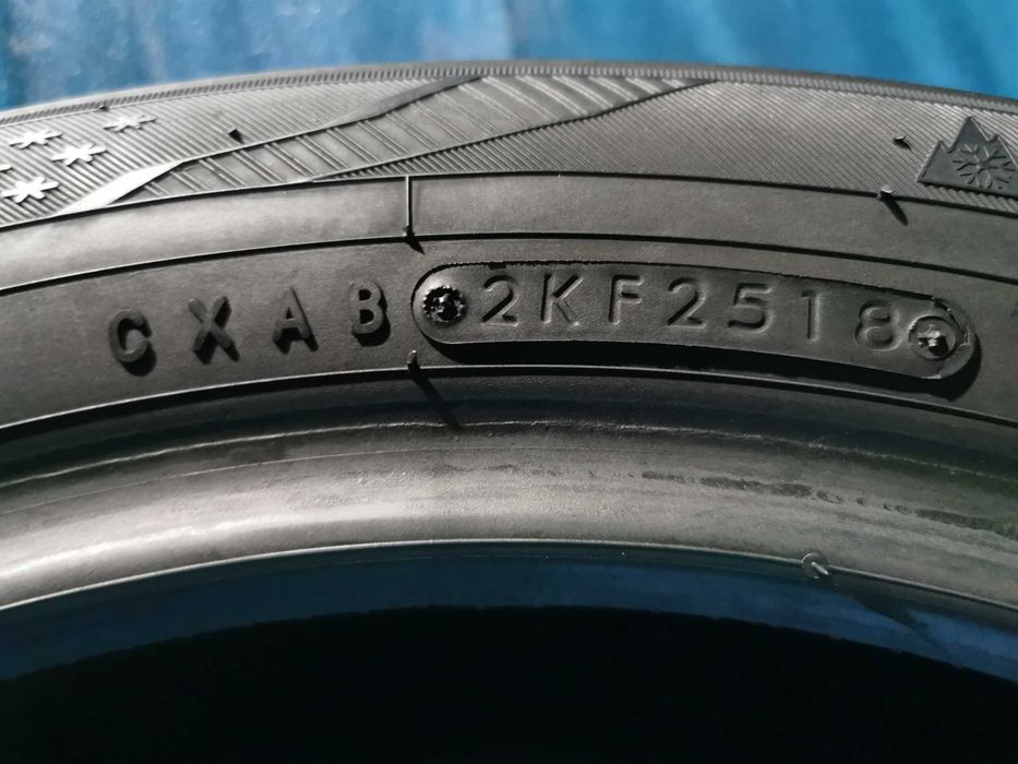 175/60 R16 - toyo m+s 4 bucati