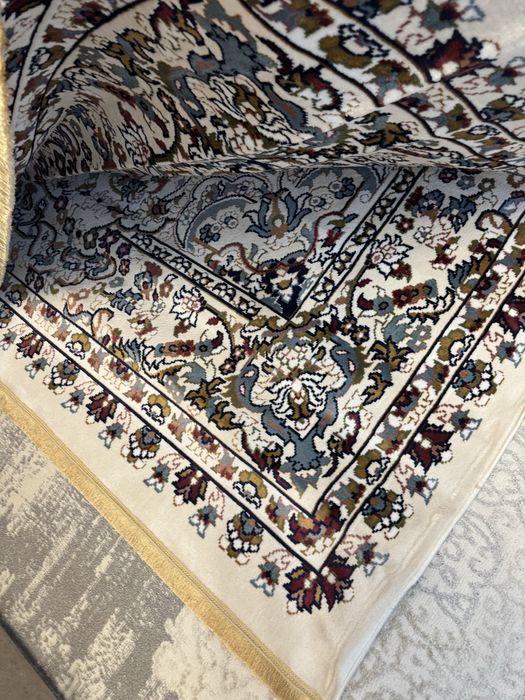 Ковер большой продам