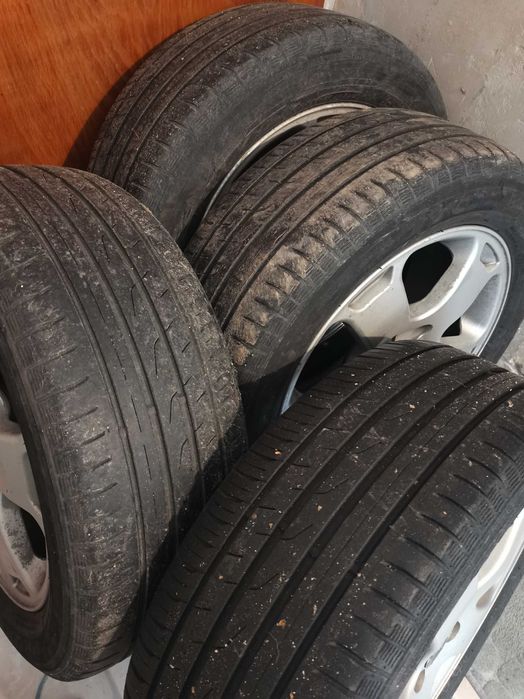 Летни гуми 16" с джанти Ауди А3 2007г.