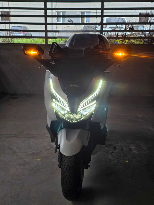 Scuter Honda Forza 300 – 6.400 km