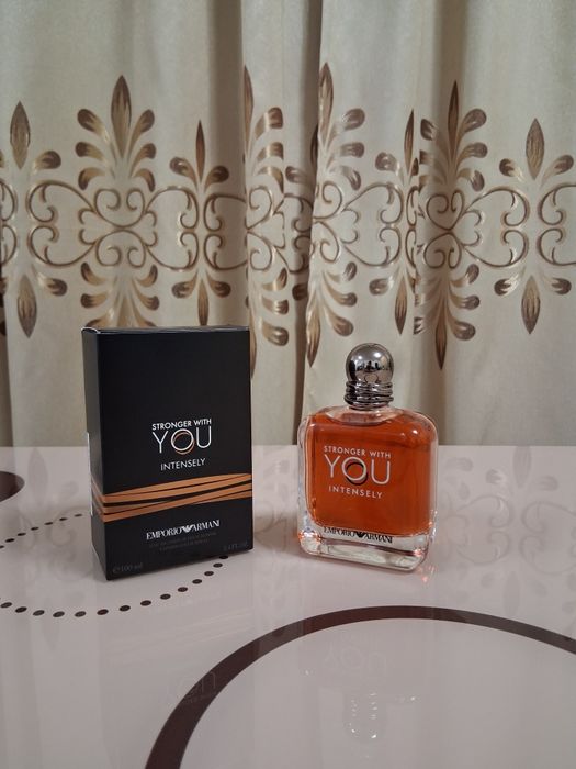 Armani stronger with you Intensely
