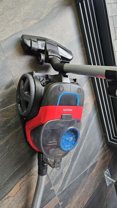 Aspirator philips model fc9330