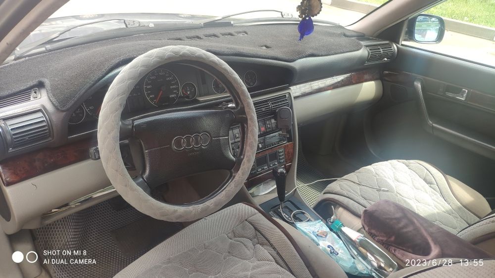 Продам автомобиль АУДИ а6с4