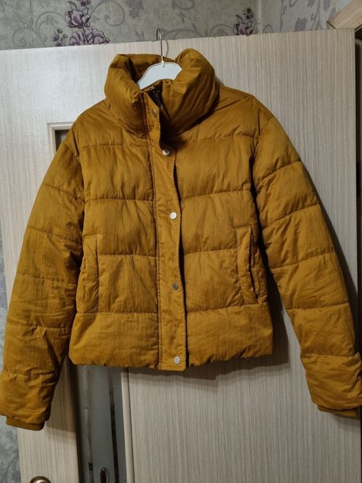 Продам        куртки