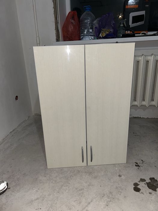 Продам прихожую, и кухонный гарнитур