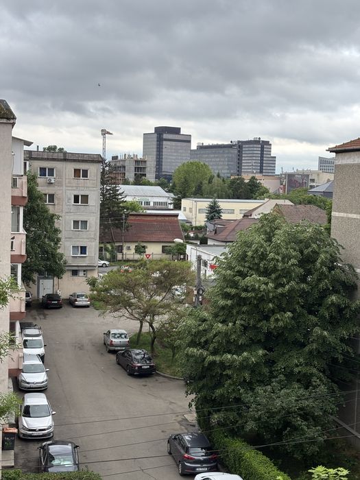 Garsoniera zona Lipovei Iulius Mall