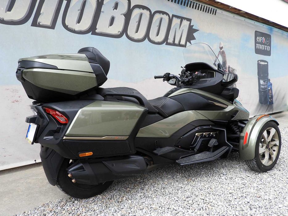 Can-Am Spyder RT SEA TO SKY second 2021