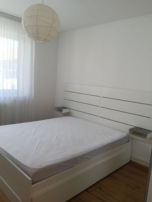 Inchiriez apartament cu 2 camere