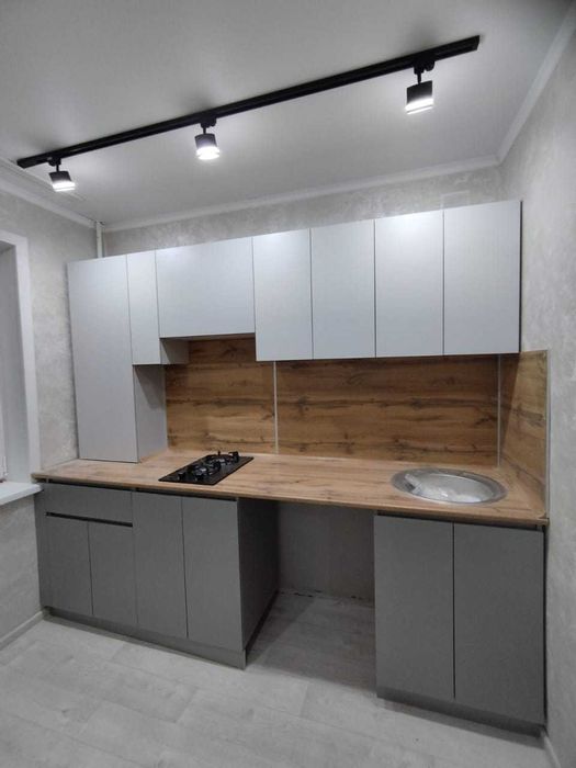 Продам 1 комнатную квартиру с ремонтом на 2 этаже