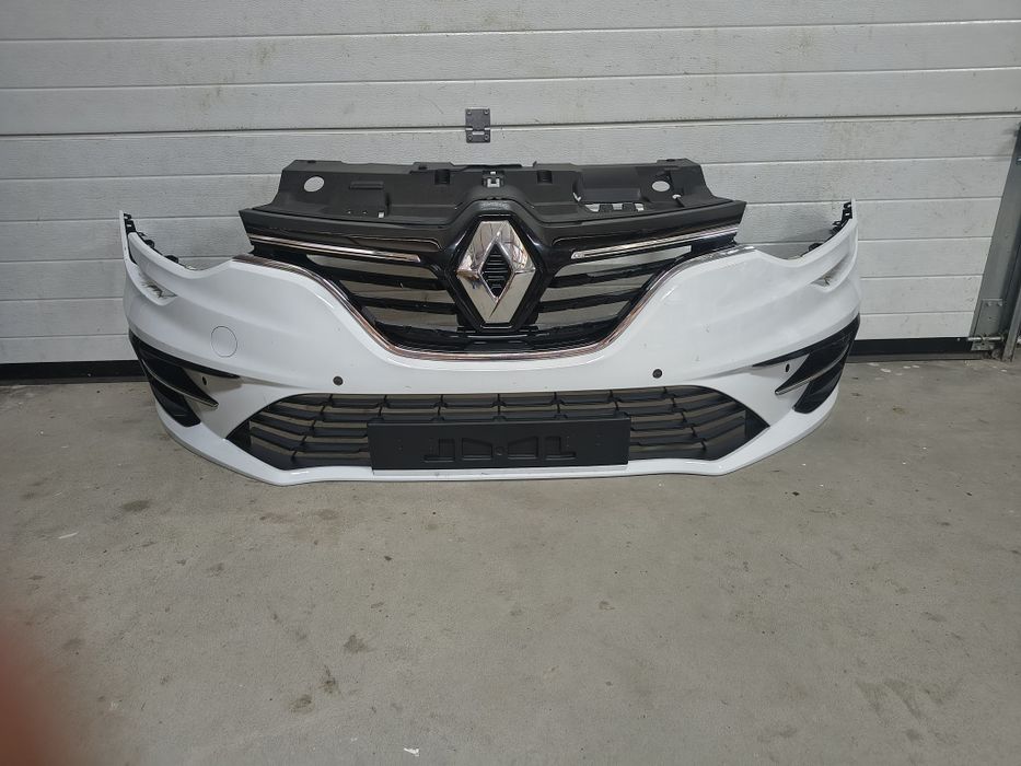 Bara fata Megane 4 facelift cu 4 gauri de senzori alba