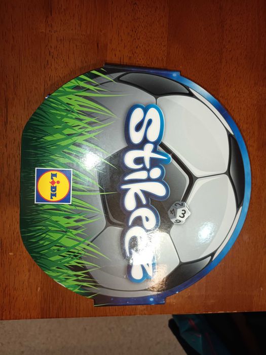 Стикита животни,октоподи футболни