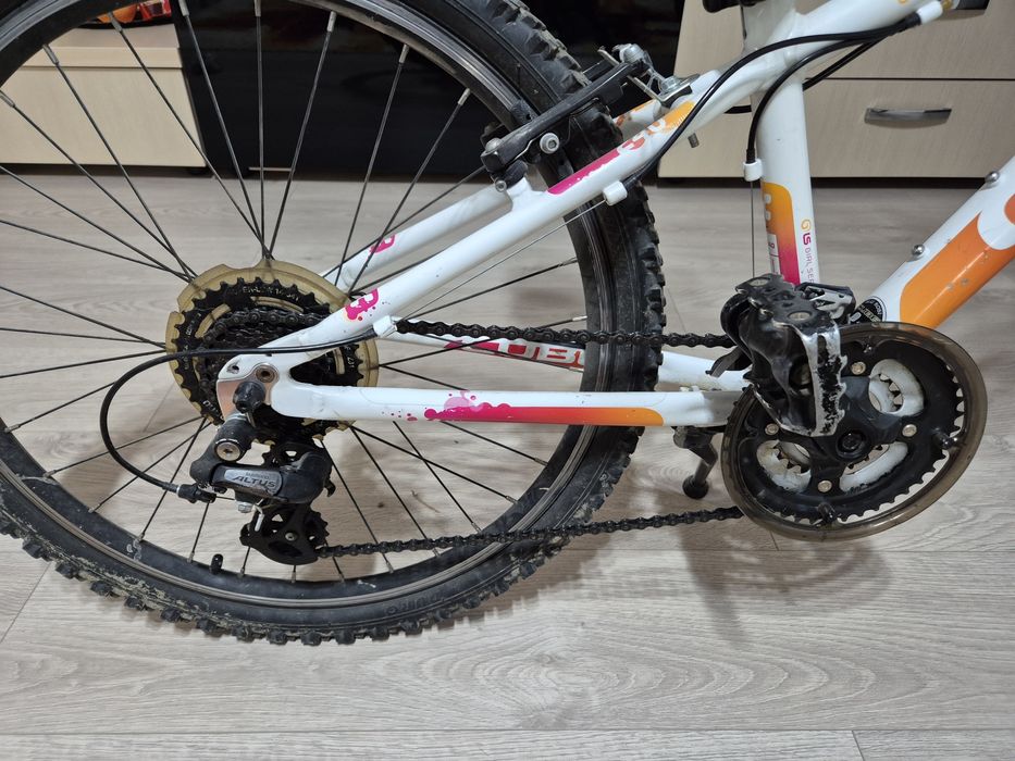 Bicicleta Cube 240