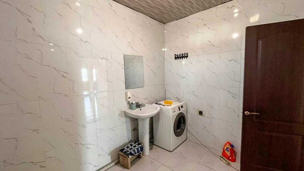 Продам  5 комнатный дом Аян Империя