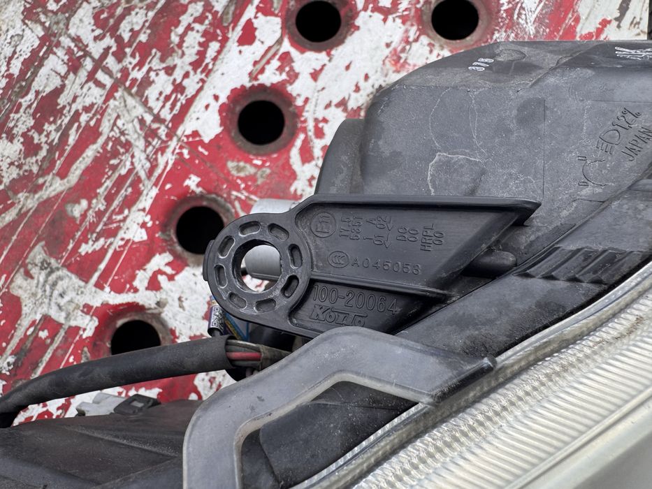 Оригинални ксенонови фарове за Subaru Outback/Legacy face 2013-2014