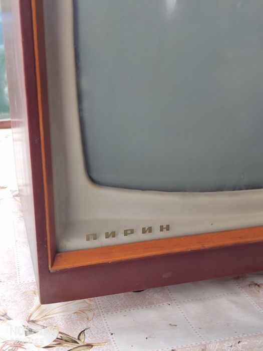 Телевизор Пирин запазен