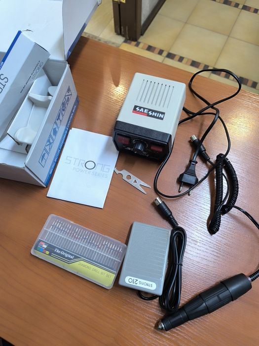 Продам STRONG машинку