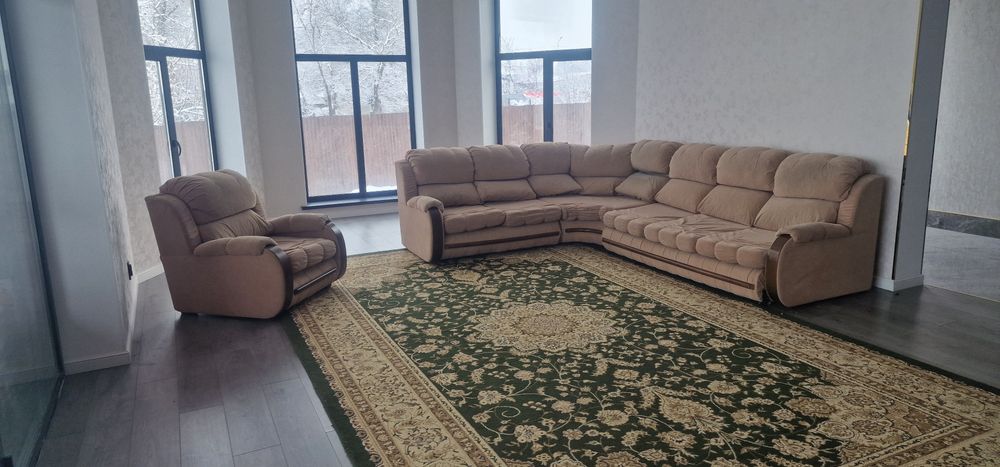 Продам диван в хорошем состоянии