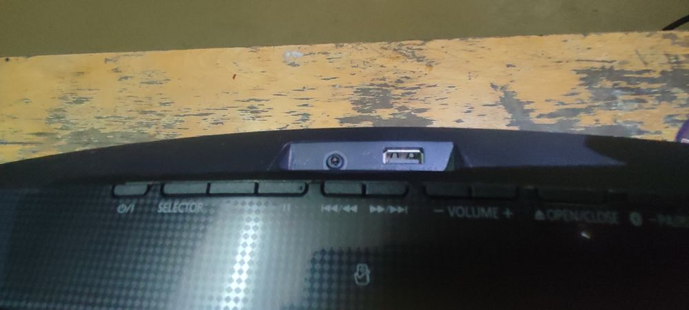 Таблет с безжична клавиатура и калъф