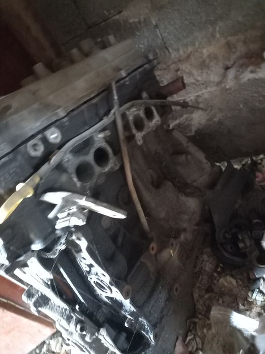 Двиготель на Нисан примера 2006