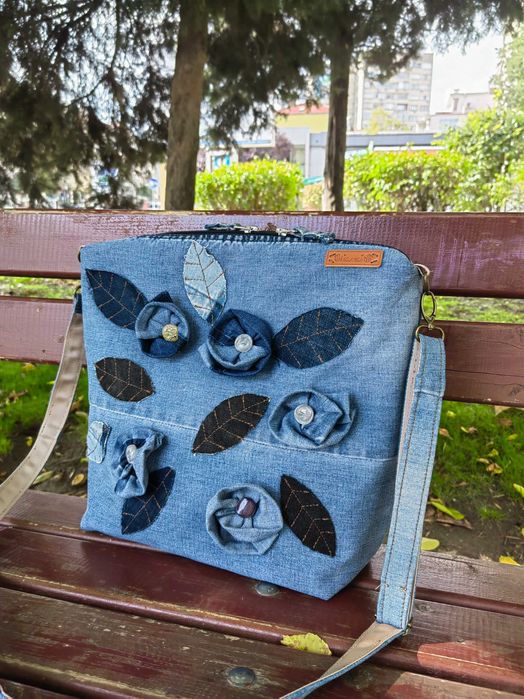 Дънкова чанта с дълга дръжка