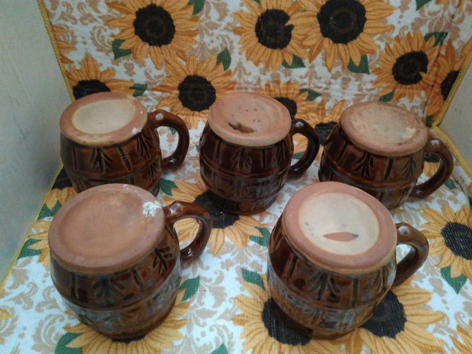 Сервиз троянска керамика-Голяма каничка и 5 чаши с дръжка