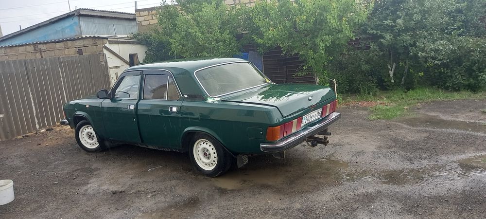 Волга сатылады,бағасы 950 000,торг есть