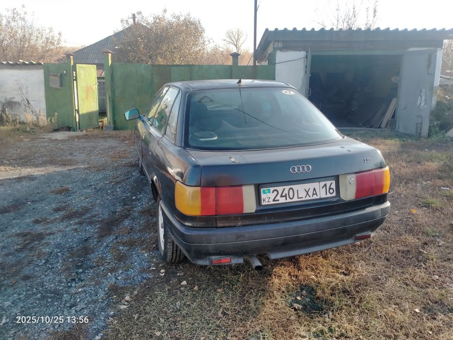 Продам машину audi 80 b3