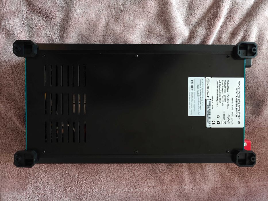 Renogy 2000W Pure Sinus Inverter 220V