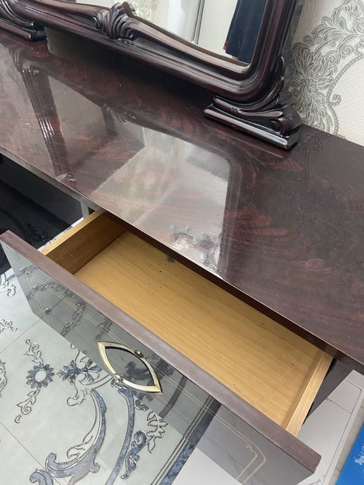 Продам итальянский комод