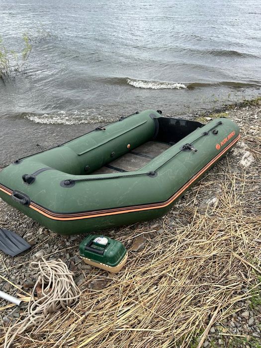 Продам лодку ПВХ