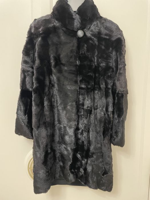 Продам норковую шубу S