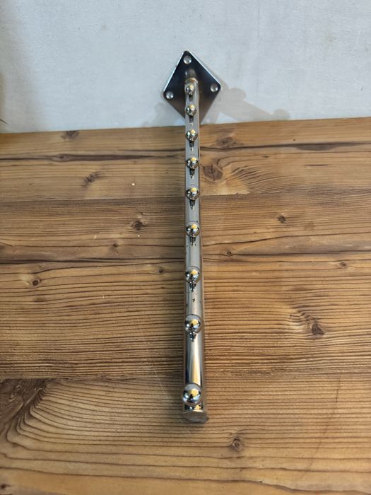 Вешалки для магазинов.