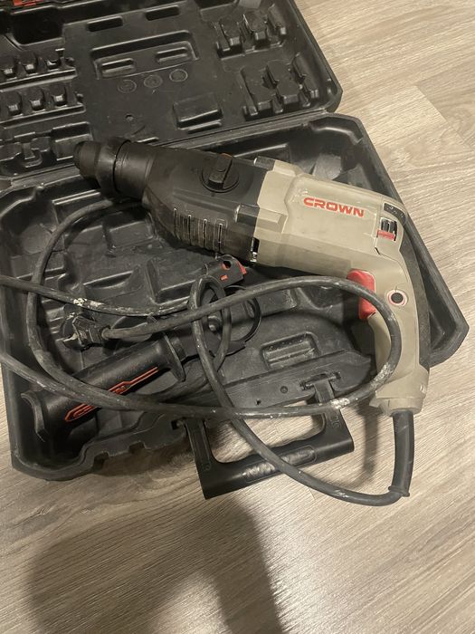Перфоратор crown