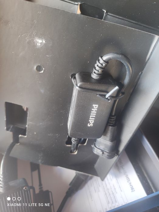 Vând becuri led Philips