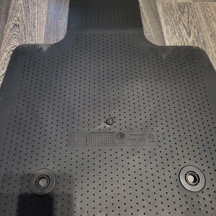 Оригинални гумени стелки за Алфа Ромео Стелвио