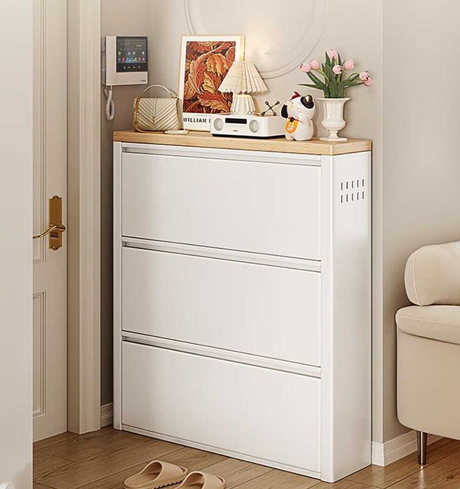 Настенная обувница с полками | Devor javoni polkali