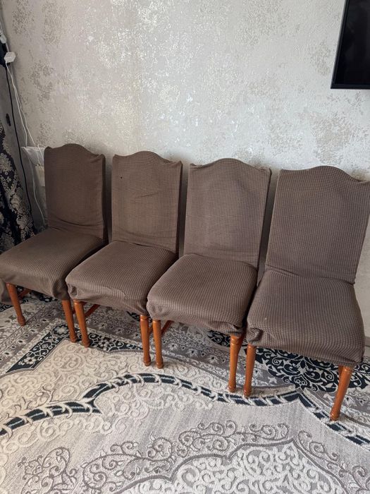 Продам 6 стульев