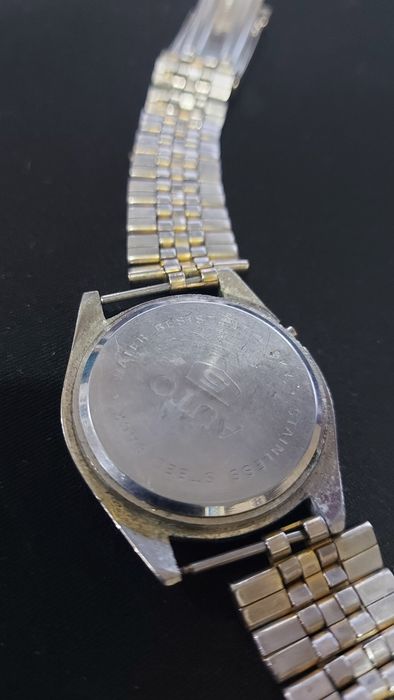 Часы AUTO продоется