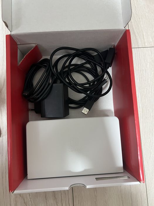 Nintendo Switch Oled+Fifa 25,mk11