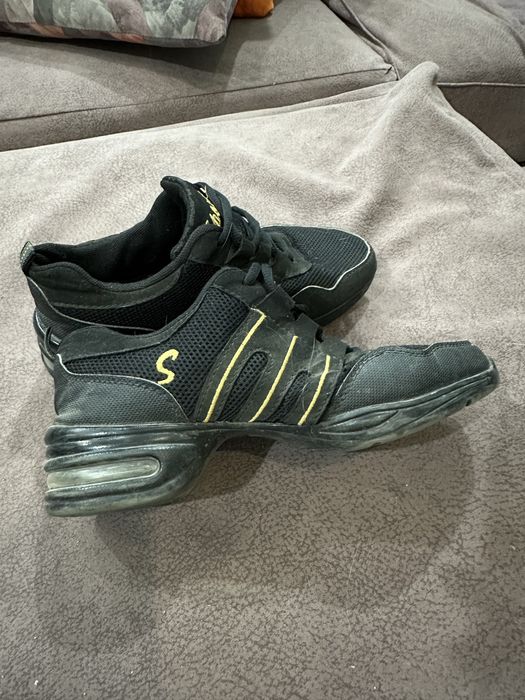 Кроссовки 38 размер