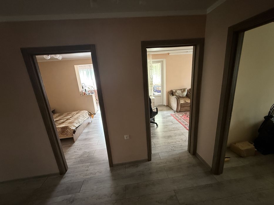 Продам трехкомнатную квартиру