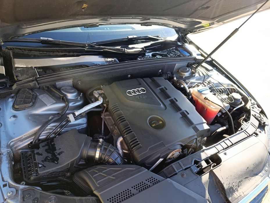 Audi  A4  b8 tfsi cu turbina.